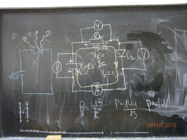 Static analysis of an RD circuit on the blackboard